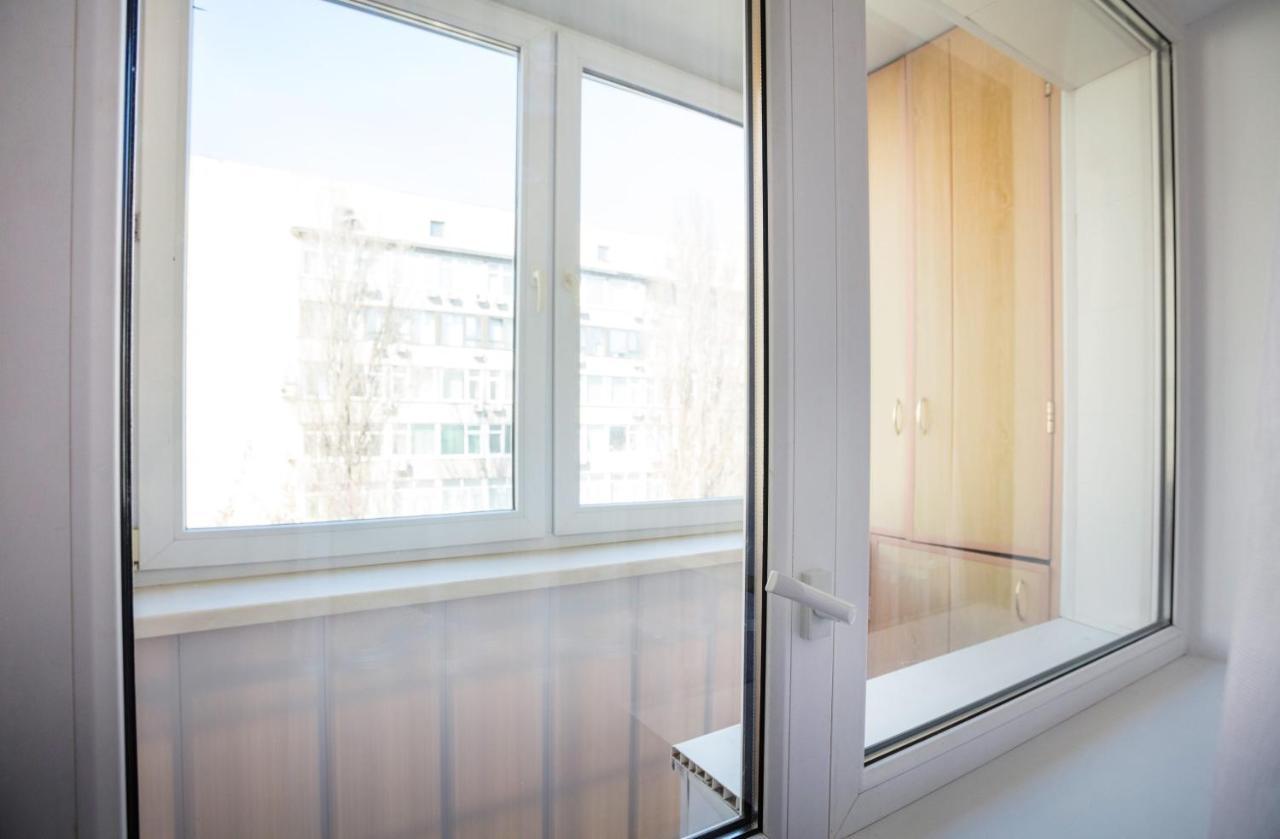 Apartment Near Metro Pecherskaya Kiev Eksteriør bilde
