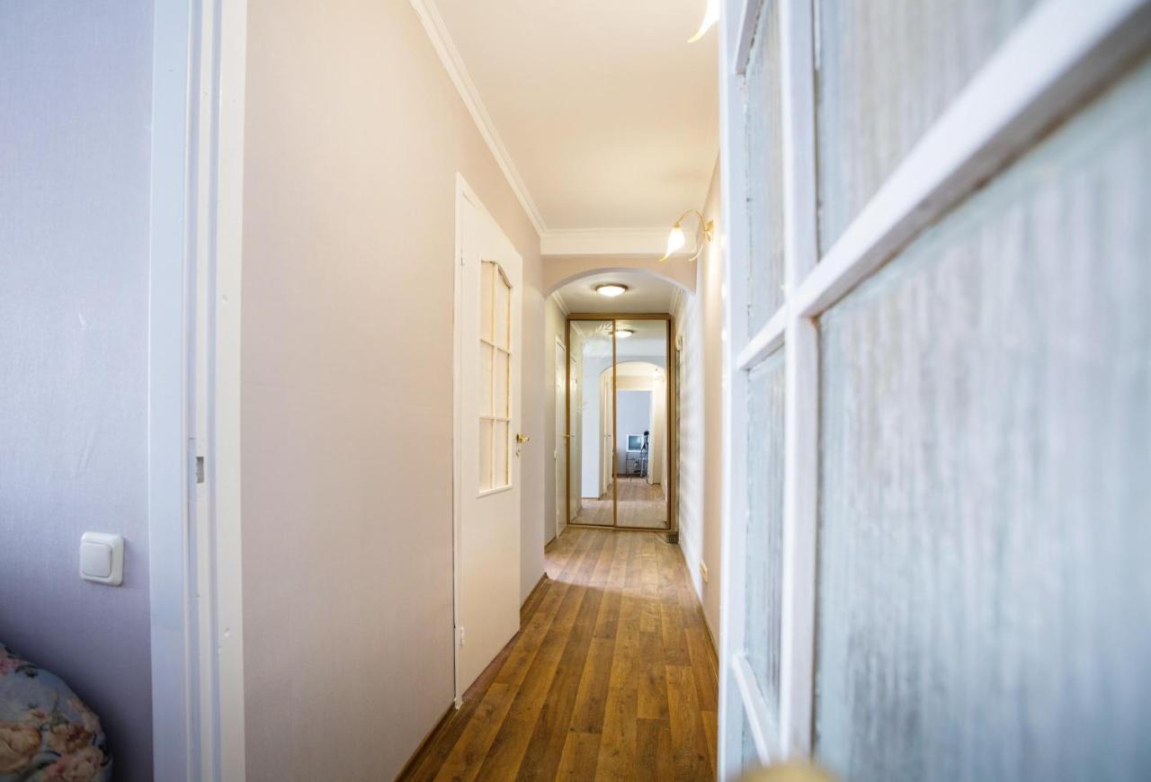Apartment Near Metro Pecherskaya Kiev Eksteriør bilde