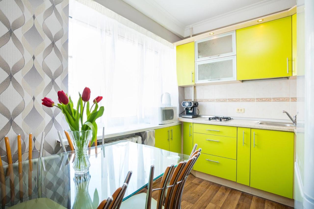 Apartment Near Metro Pecherskaya Kiev Eksteriør bilde