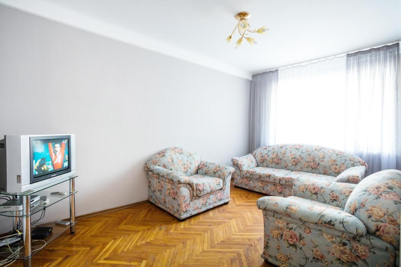 Apartment Near Metro Pecherskaya Kiev Eksteriør bilde
